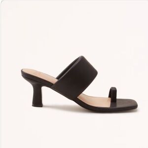 NWT ABERCROMBIE & FITCH Toe Strap Mule Heels Sz 8.5